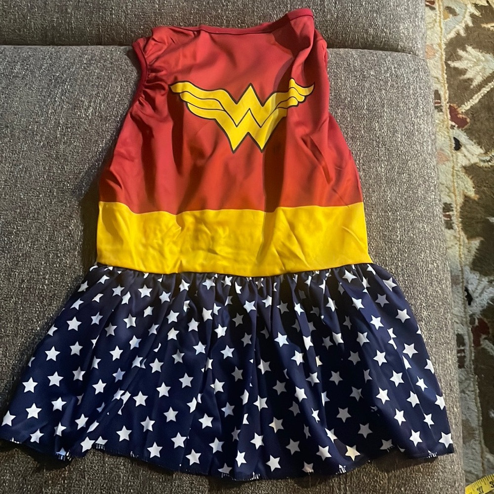 DC Wonder Woman Pet Halloween Apparel, XL  DC brand NWT